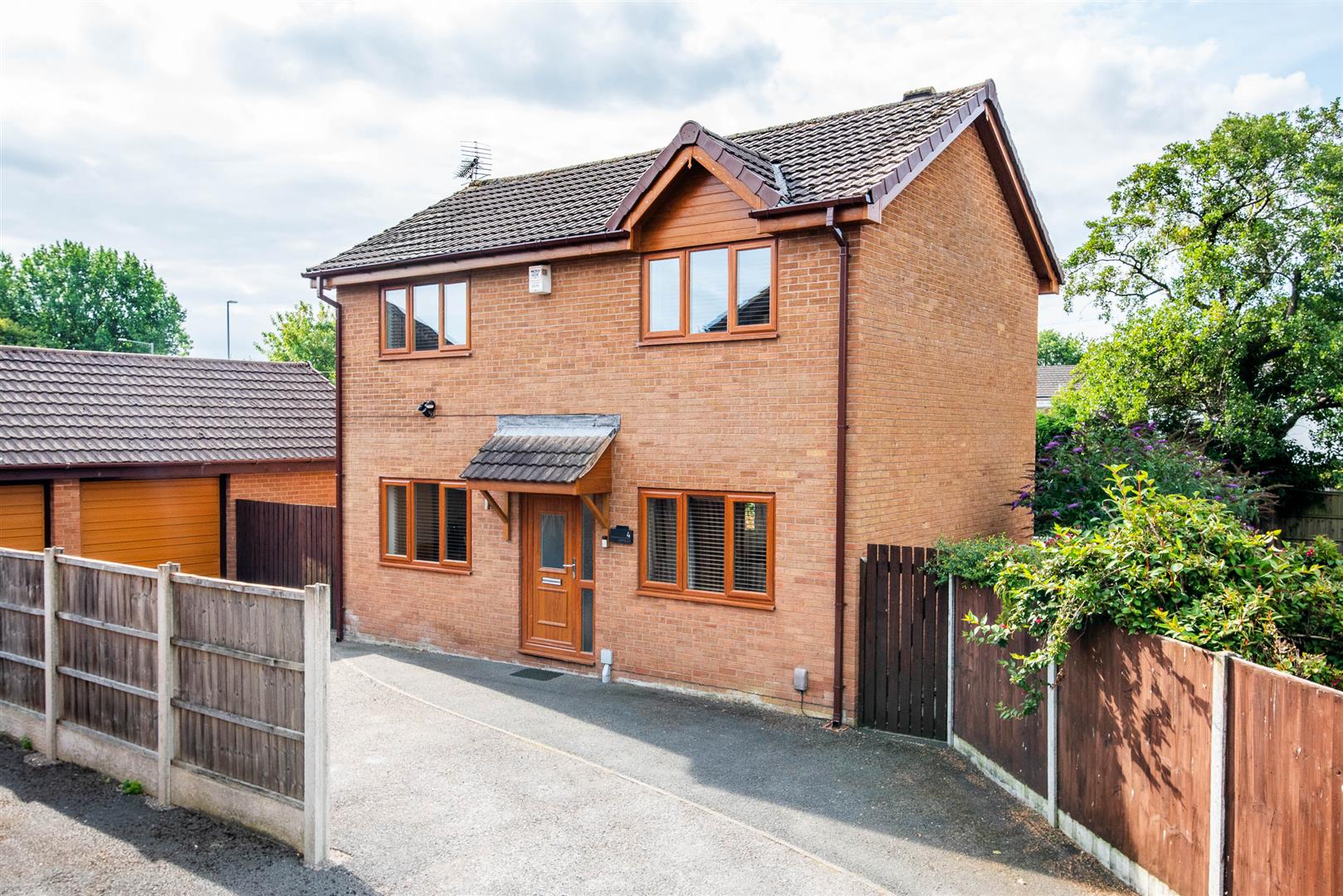 3 bed property in Ashfields, Leyland
